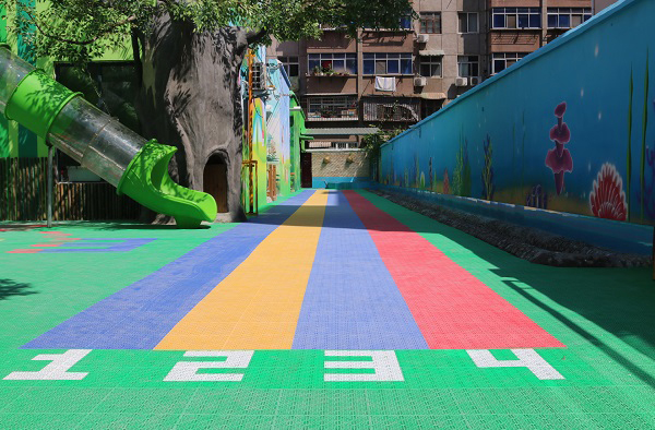 幼兒園懸浮地板上面可以停車行車嗎？